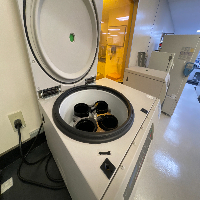 Beckman Coulter Allegra X-15R Refrigerated Centrifuge with Rotor and Buckets image 3